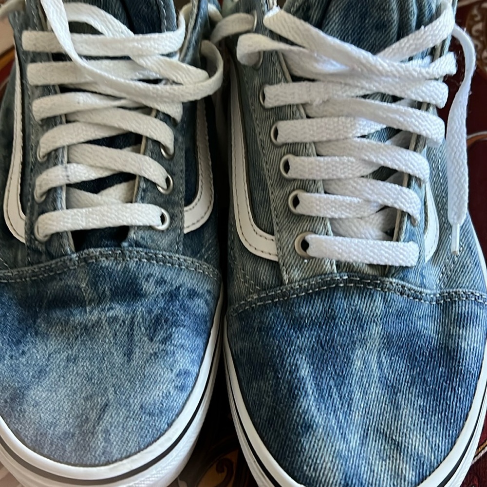 Men size 9.5 blue denim Vans. Good condition. No stains or holes.